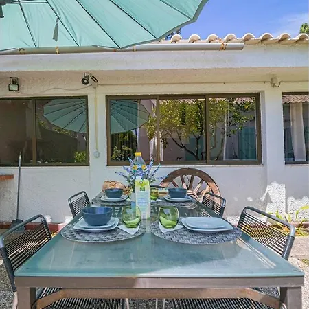 Chalet Verdizela's Pool And Garden *
